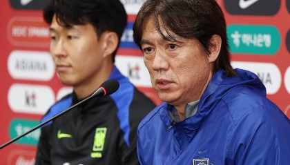 洪明甫：对阵巴西继续使用三后卫，祝贺孙兴慜打破我纪录